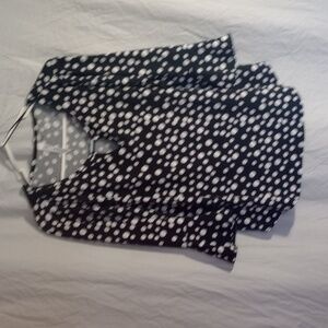 Polkadot Blouse with ruffled sleeves